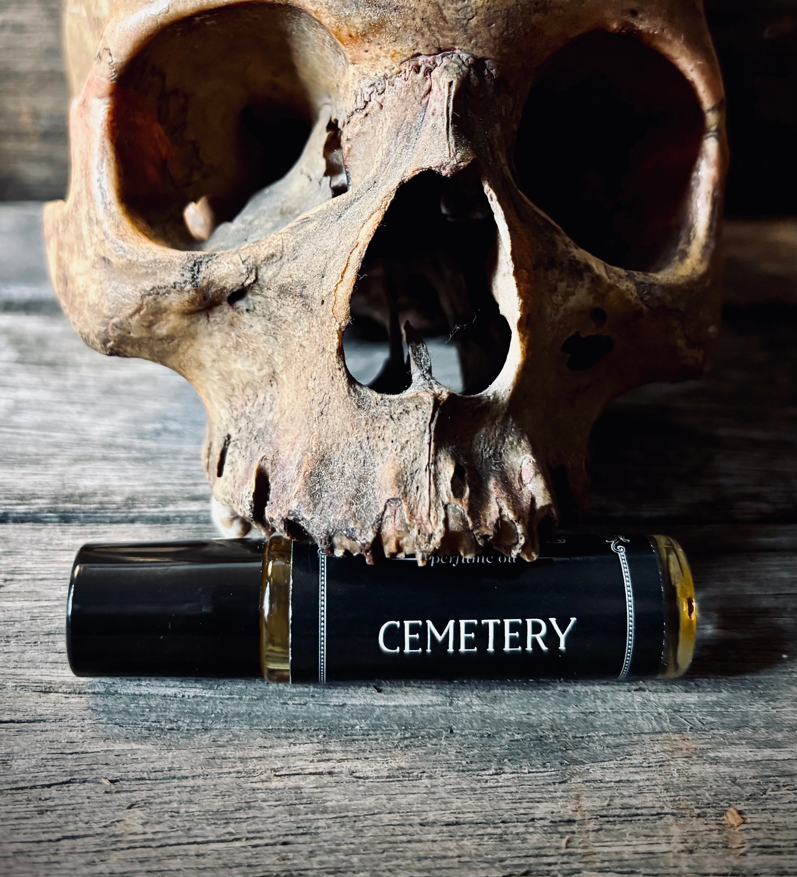 Cemetery (dragon’s blood incense, earth)